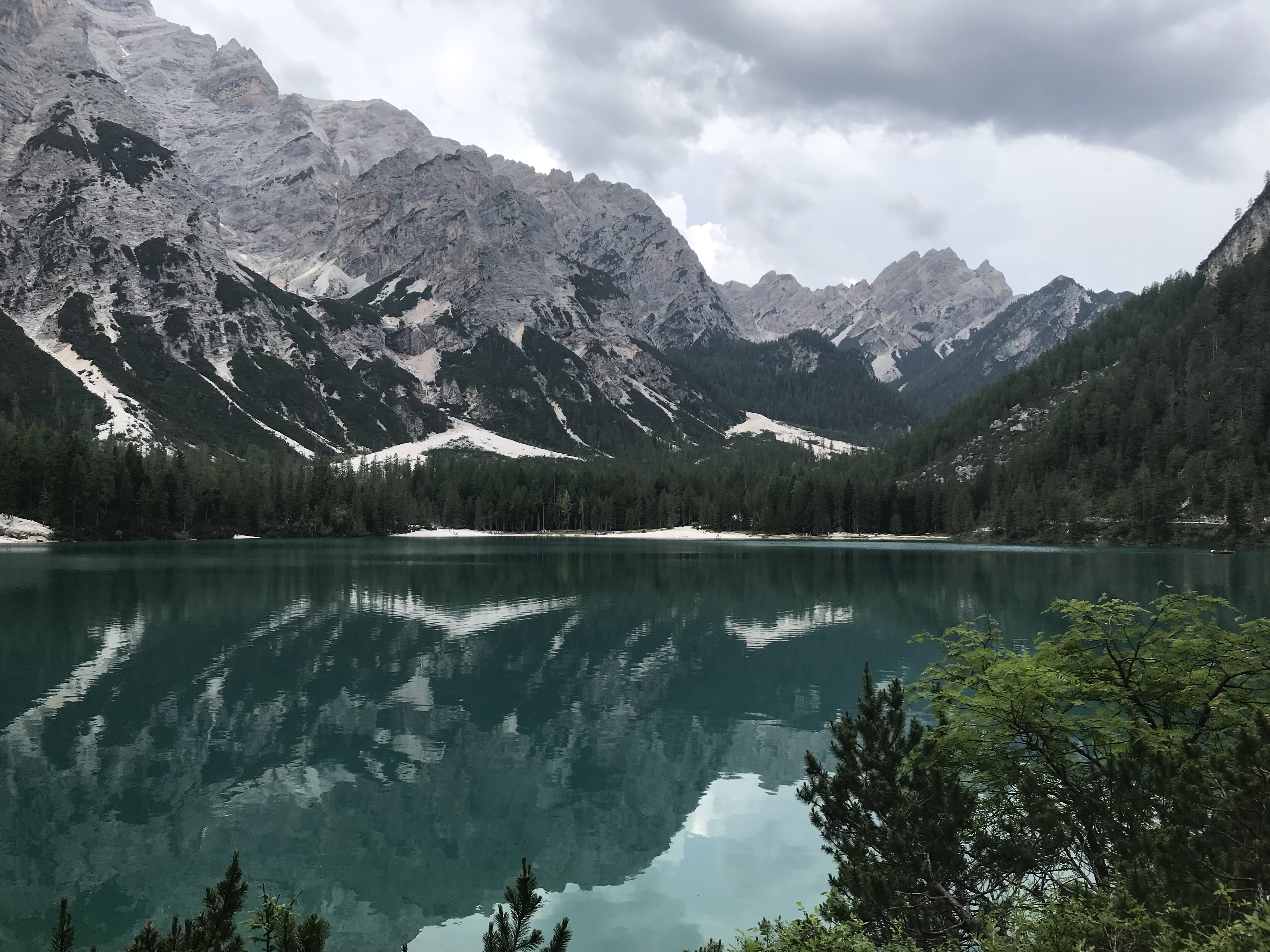 Dunkle Wolken halten sich hartnäckig 